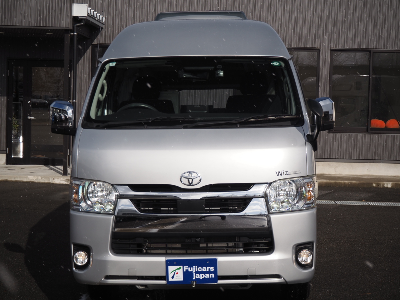 キャンピングカーバンコン