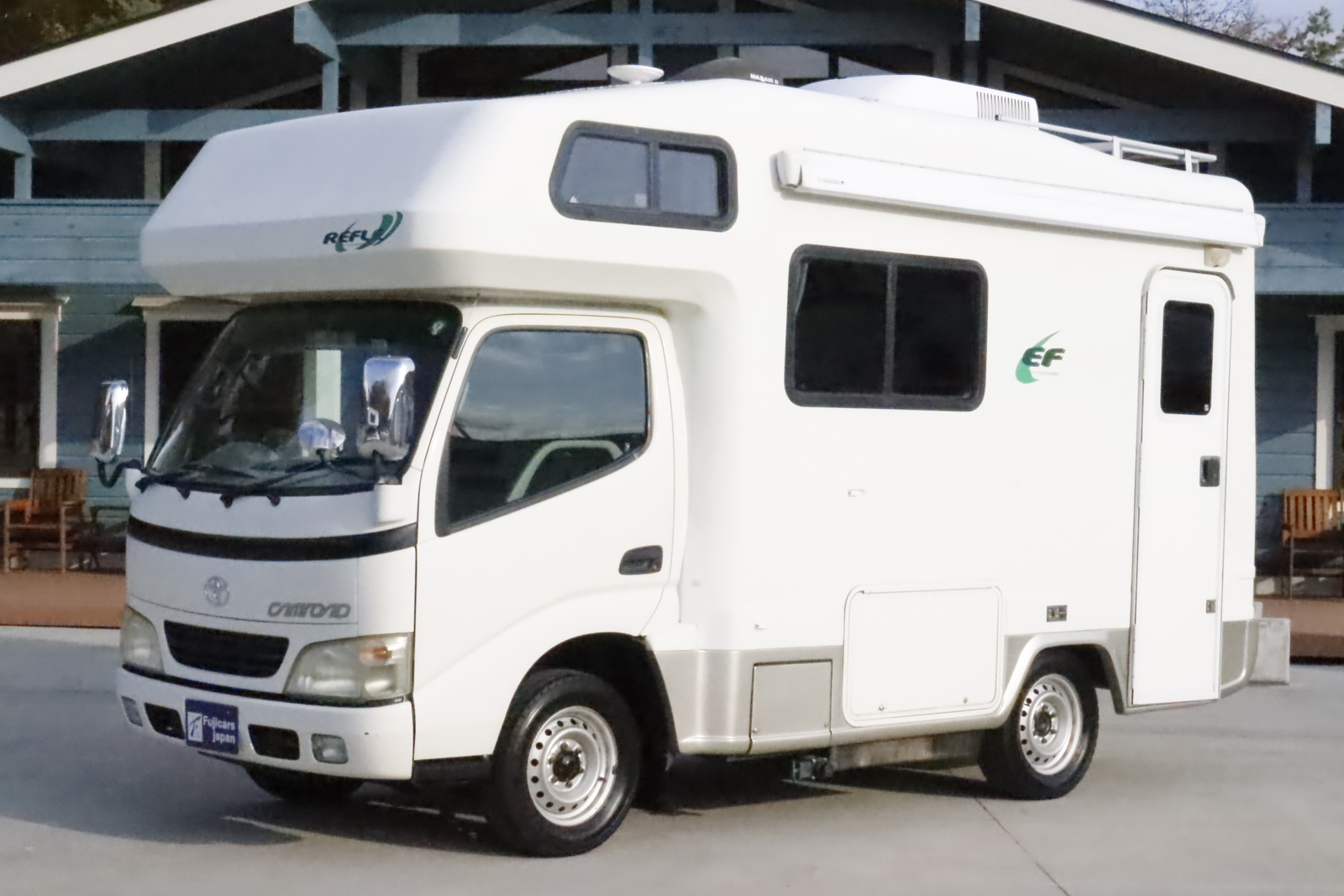 キャンピングカーキャブコン