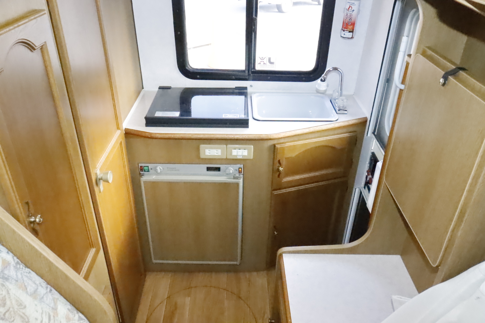 キャンピングカーキャブコン