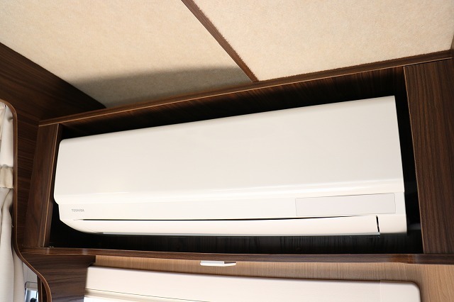 キャンピングカーキャブコン