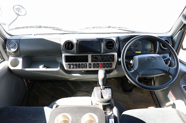 キャンピングカーキャブコン