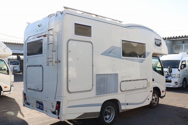 キャンピングカーキャブコン