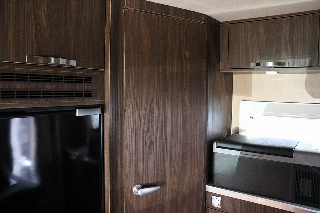 キャンピングカーキャブコン