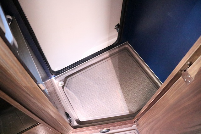 キャンピングカーキャブコン