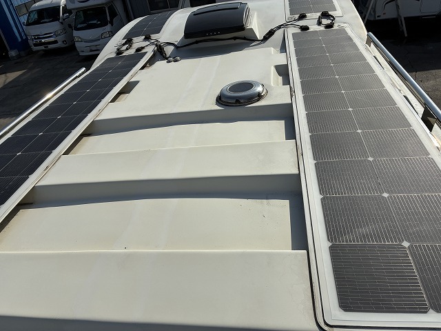 キャンピングカーキャブコン