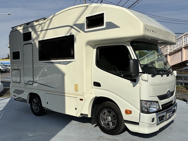 キャンピングカーキャブコン