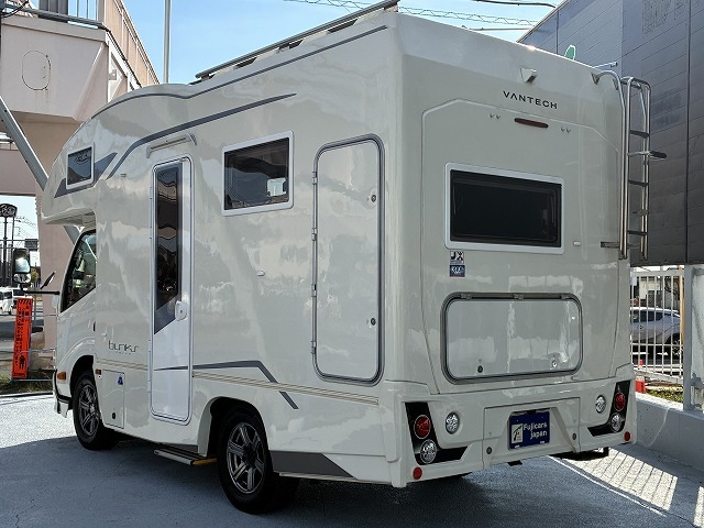 キャンピングカーキャブコン