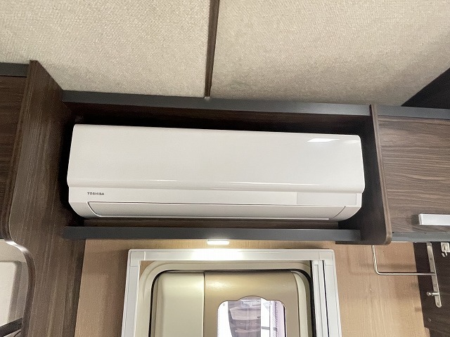 キャンピングカーキャブコン