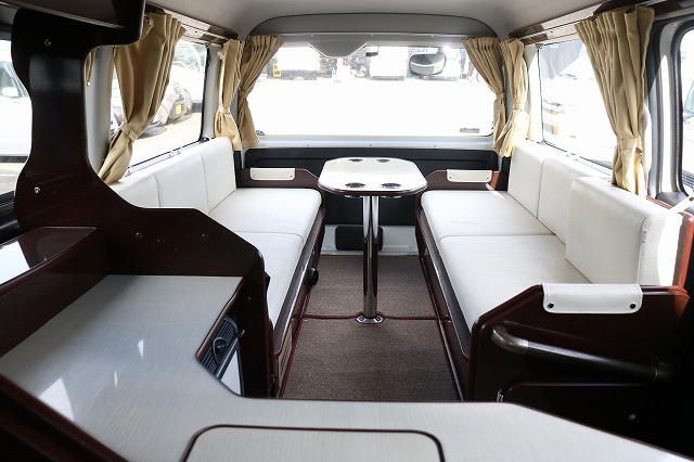 キャンピングカーバンコン