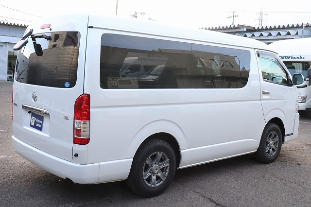 キャンピングカーバンコン