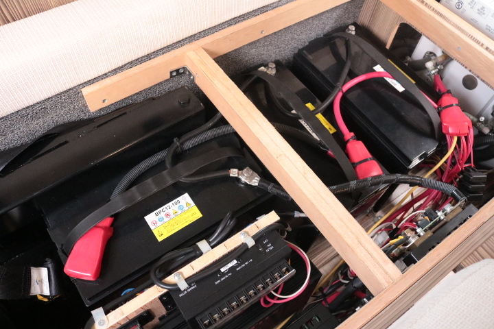 キャンピングカーキャブコン