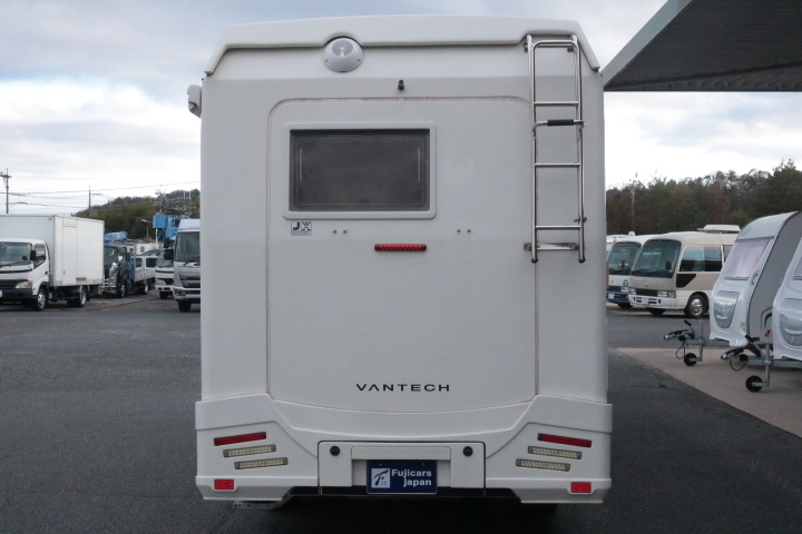 キャンピングカーキャブコン