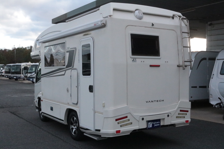 キャンピングカーキャブコン