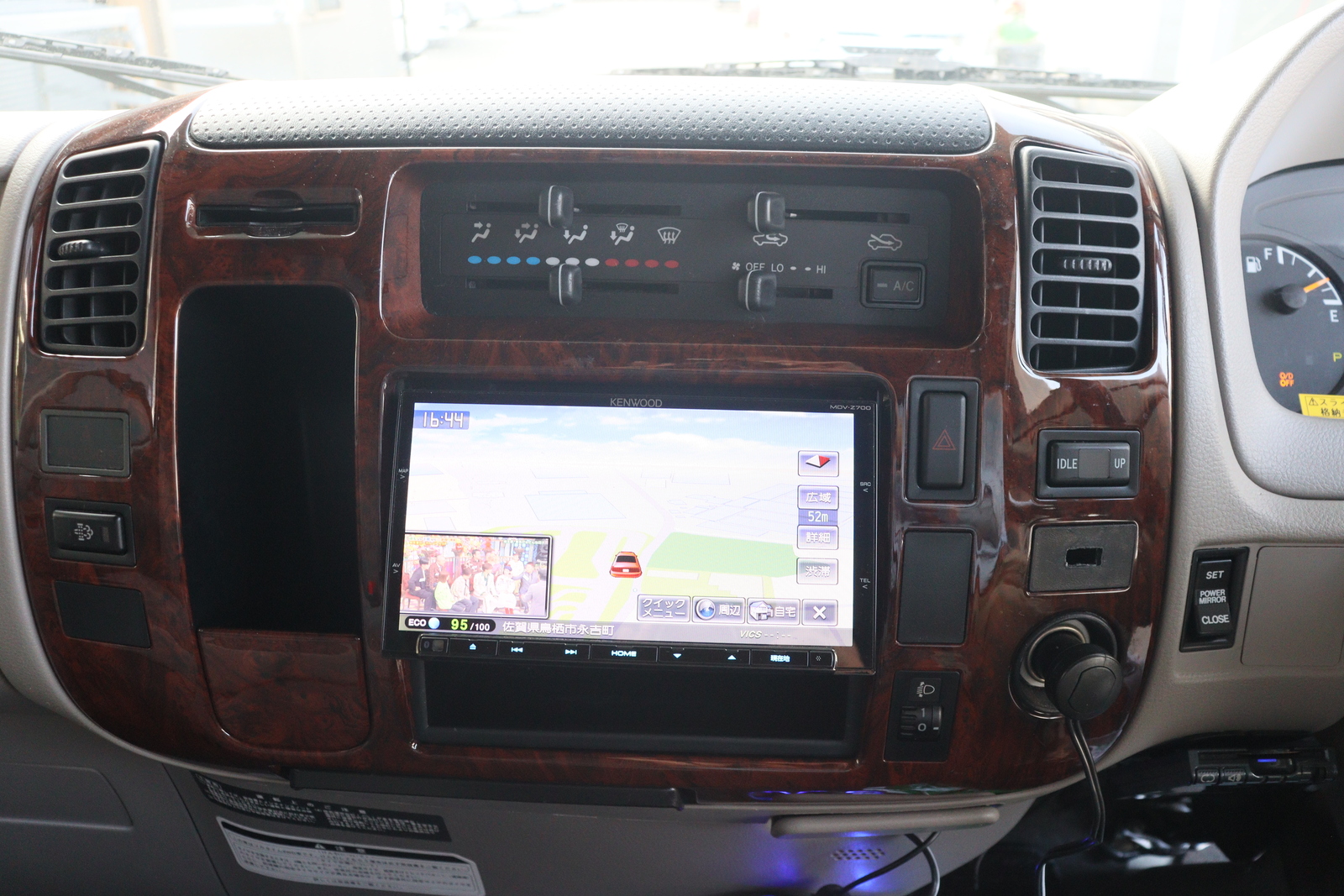 キャンピングカーキャブコン