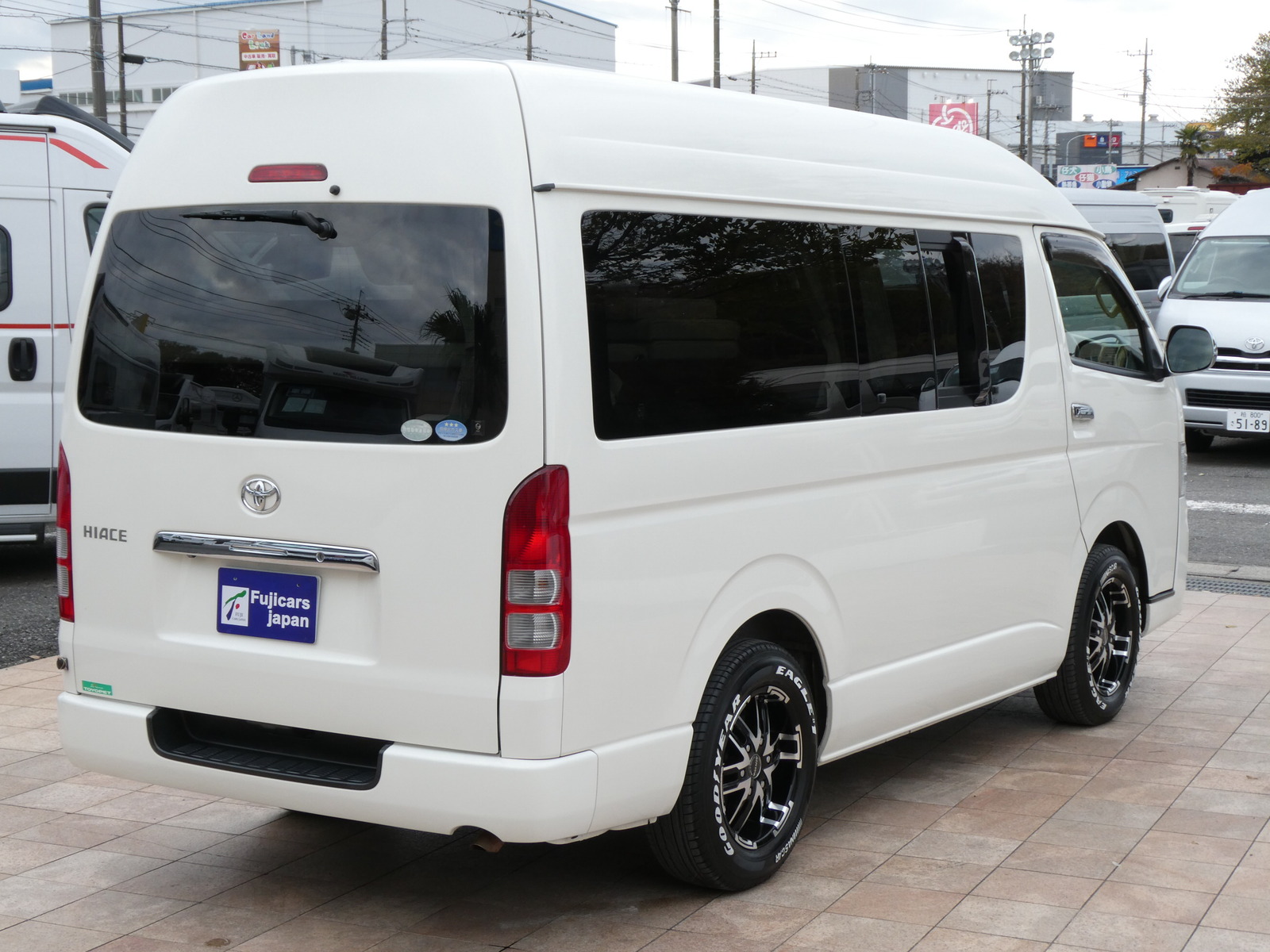 キャンピングカーバンコン