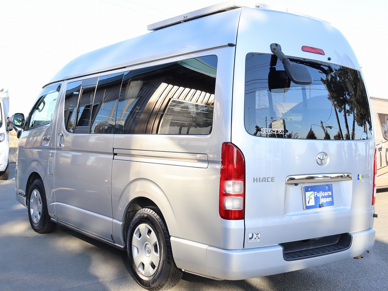 キャンピングカーバンコン