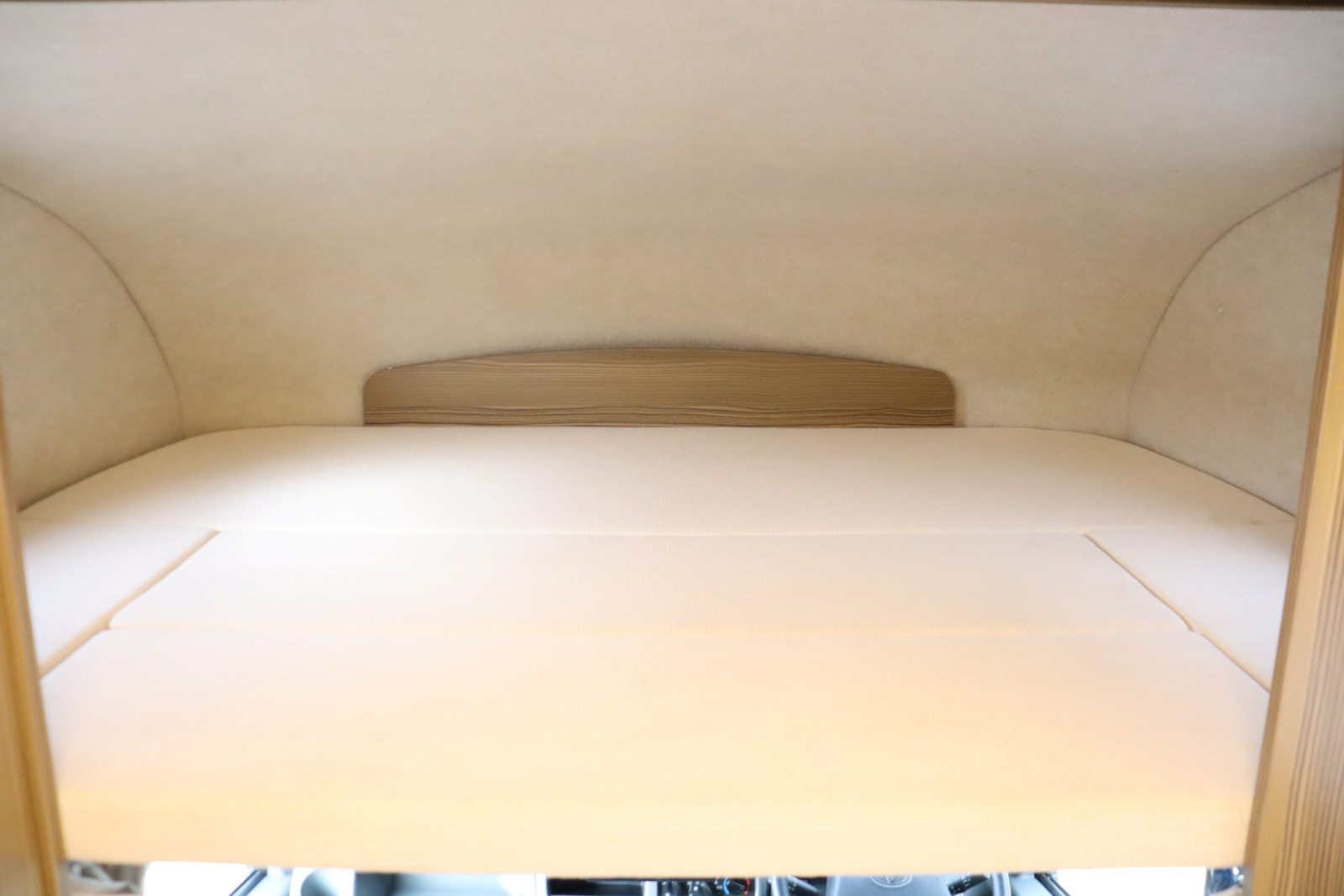 キャンピングカーキャブコン