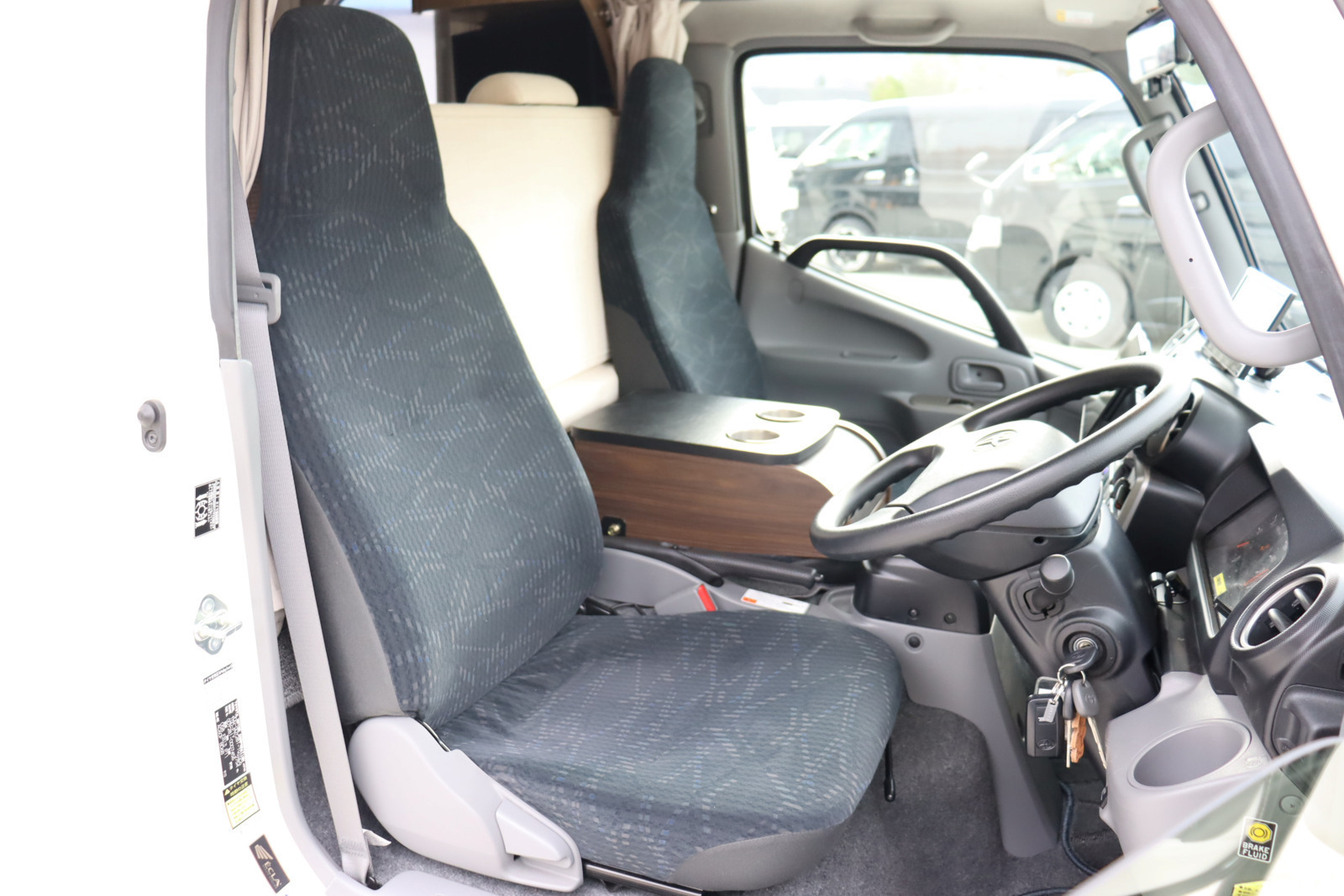 キャンピングカーキャブコン