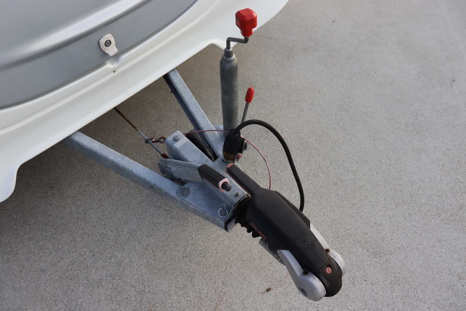 キャンピングカートレーラー