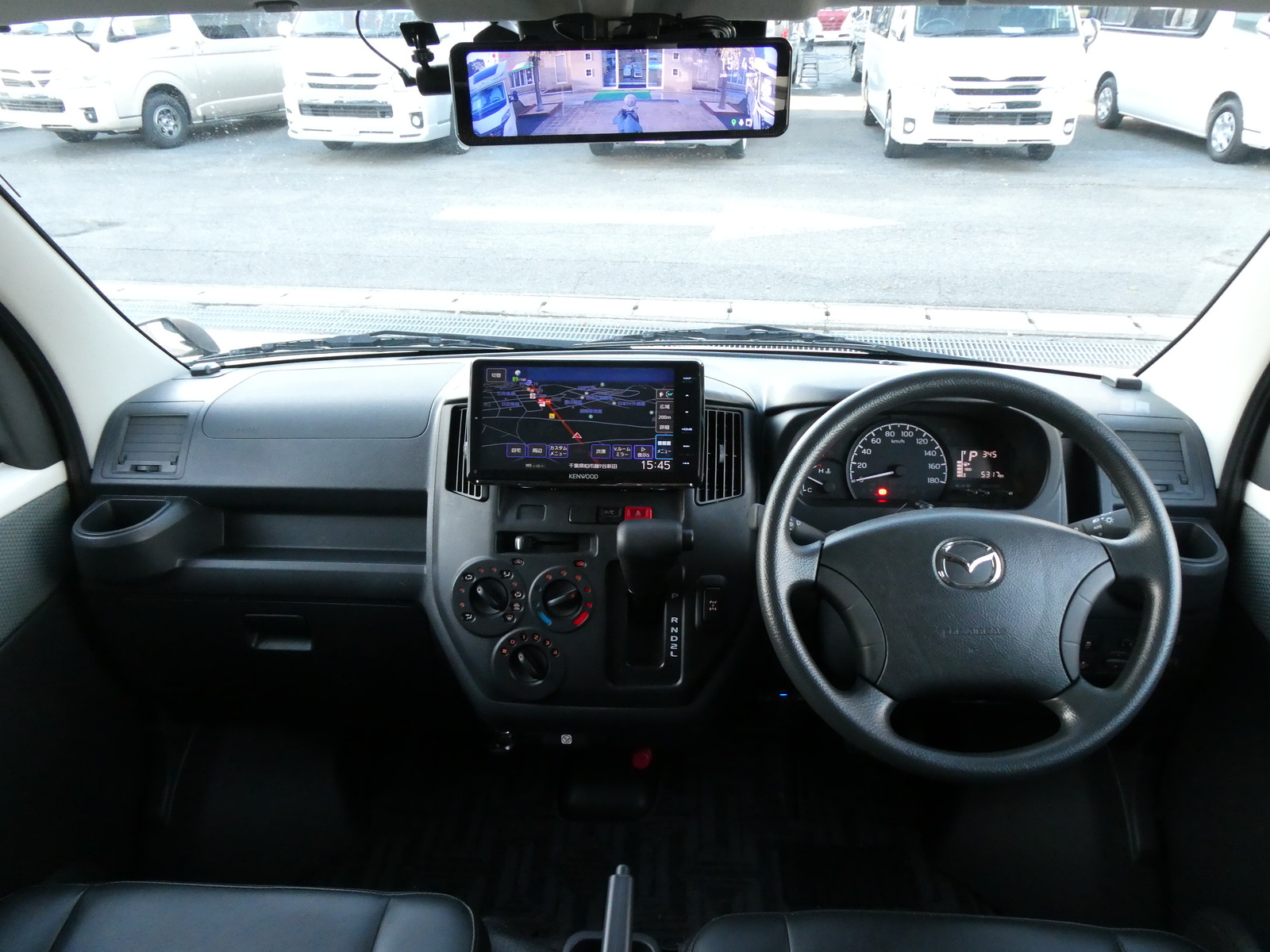 キャンピングカーキャブコン