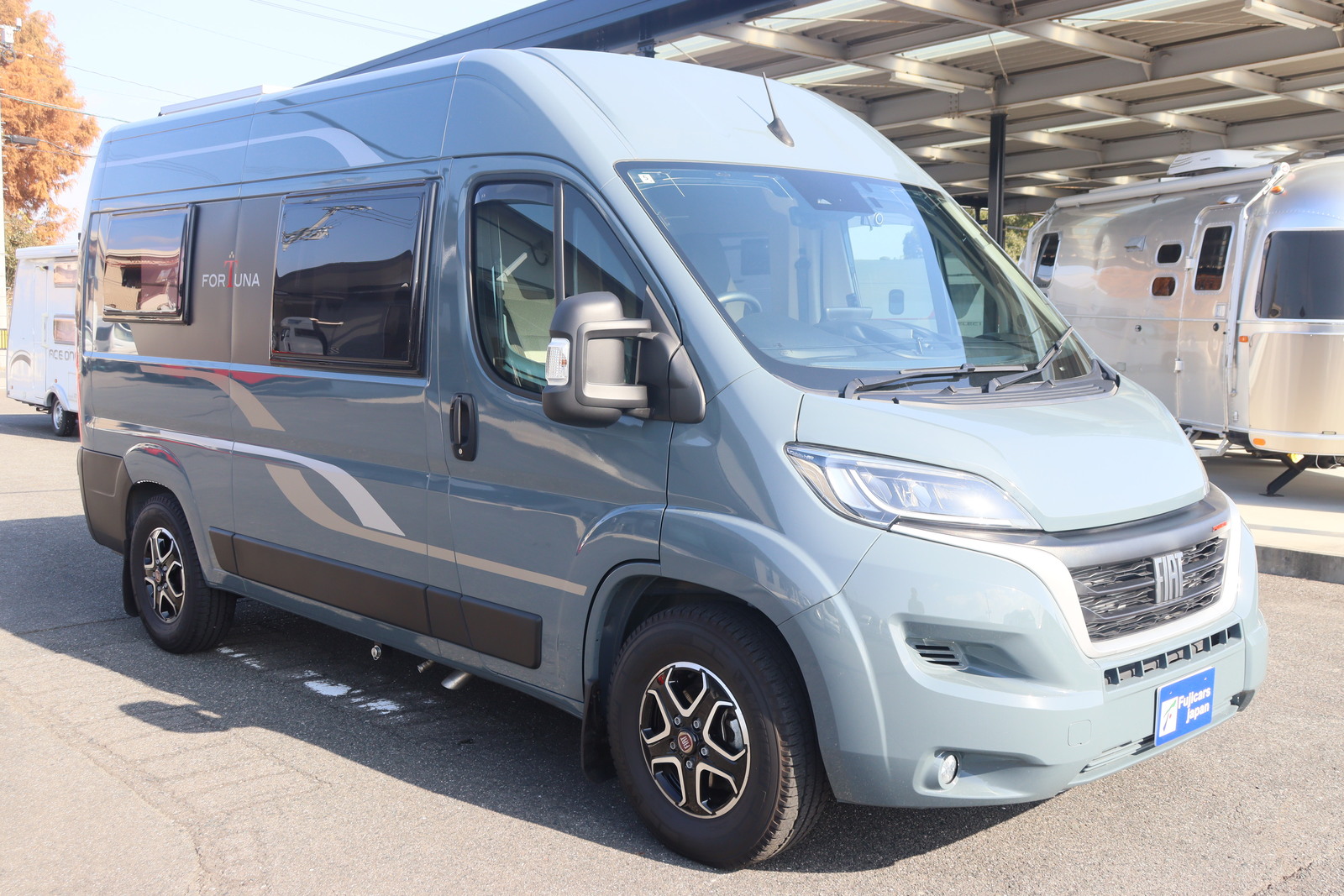 キャンピングカーバンコン