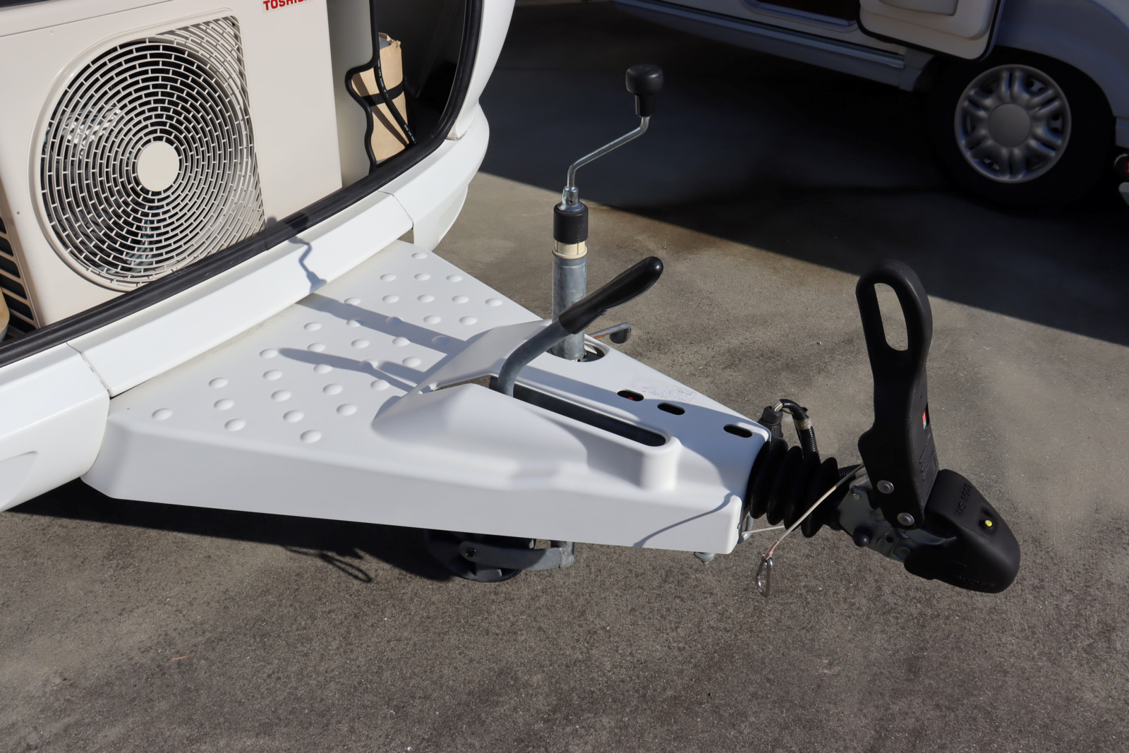 キャンピングカートレーラー