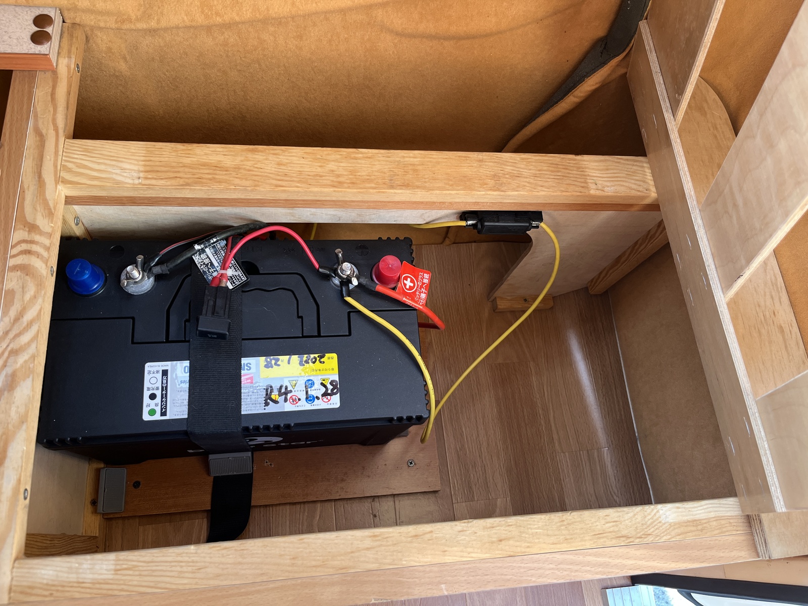 キャンピングカートレーラー