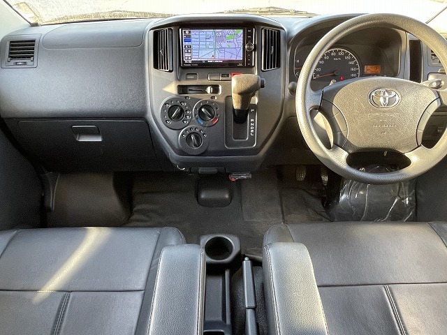 キャンピングカーキャブコン