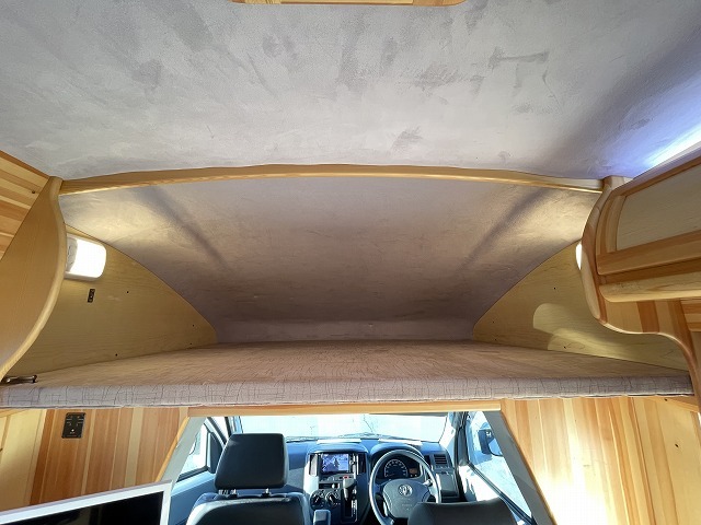 キャンピングカーキャブコン