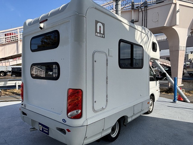 キャンピングカーキャブコン