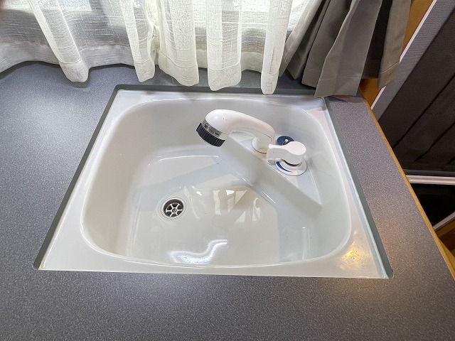 キャンピングカーキャブコン