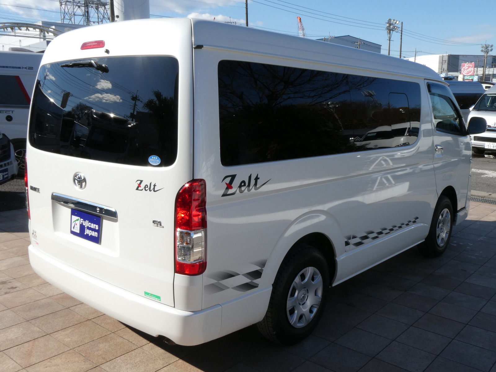 キャンピングカーバンコン