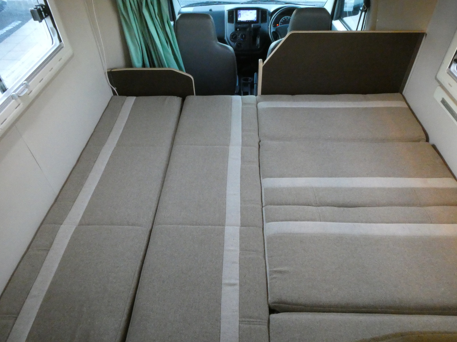 キャンピングカーキャブコン