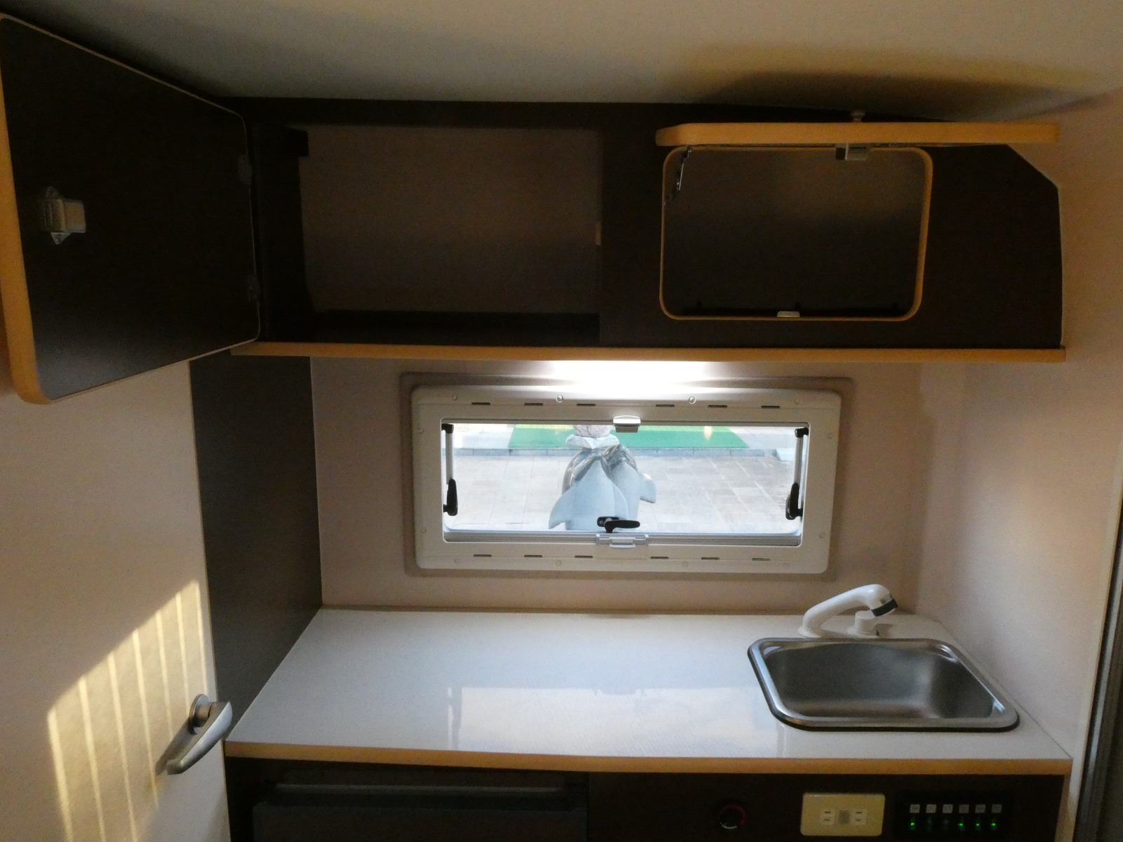 キャンピングカーキャブコン