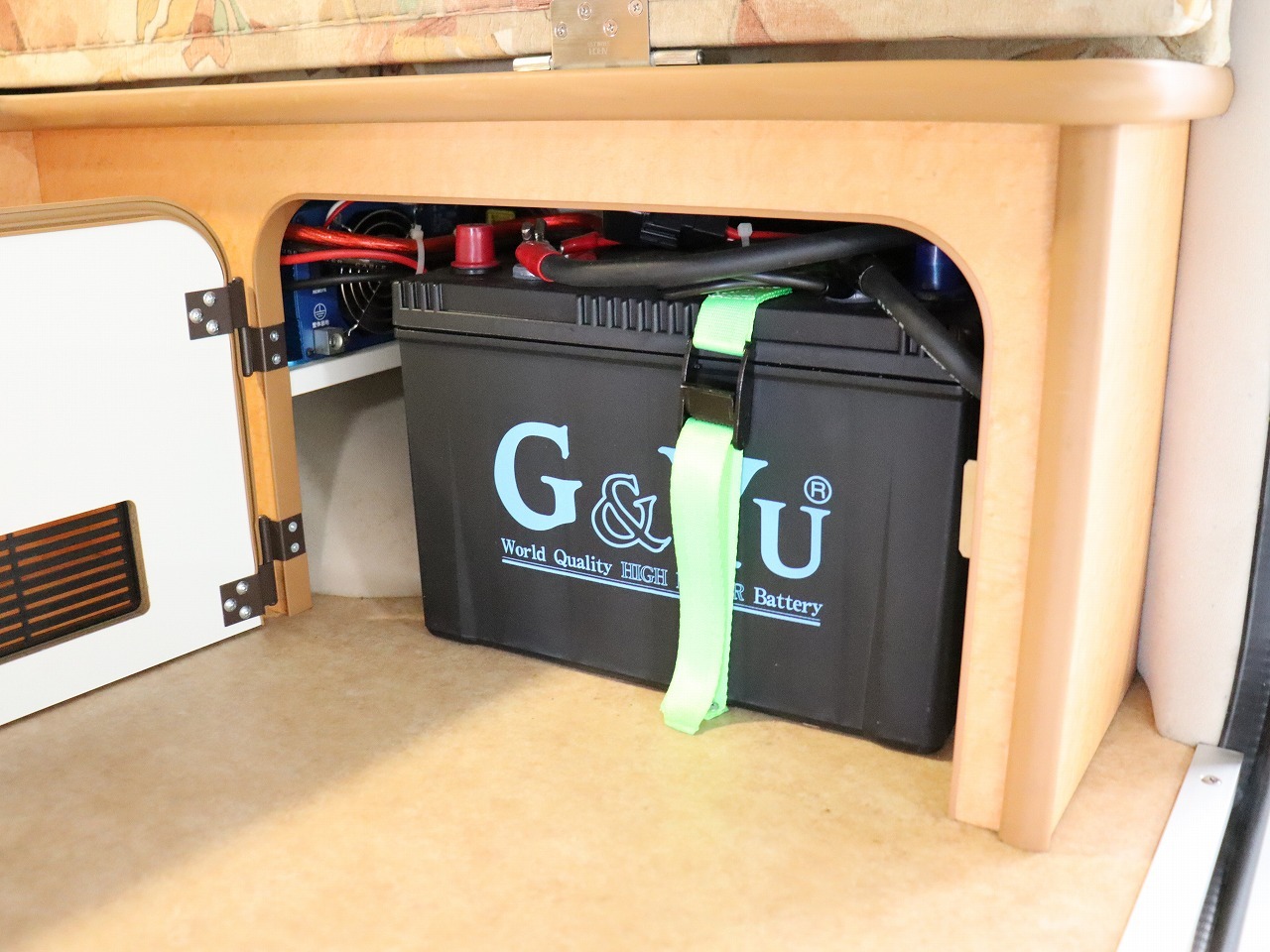 キャンピングカーバンコン