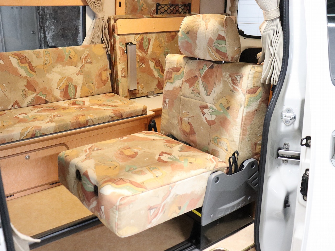 キャンピングカーバンコン