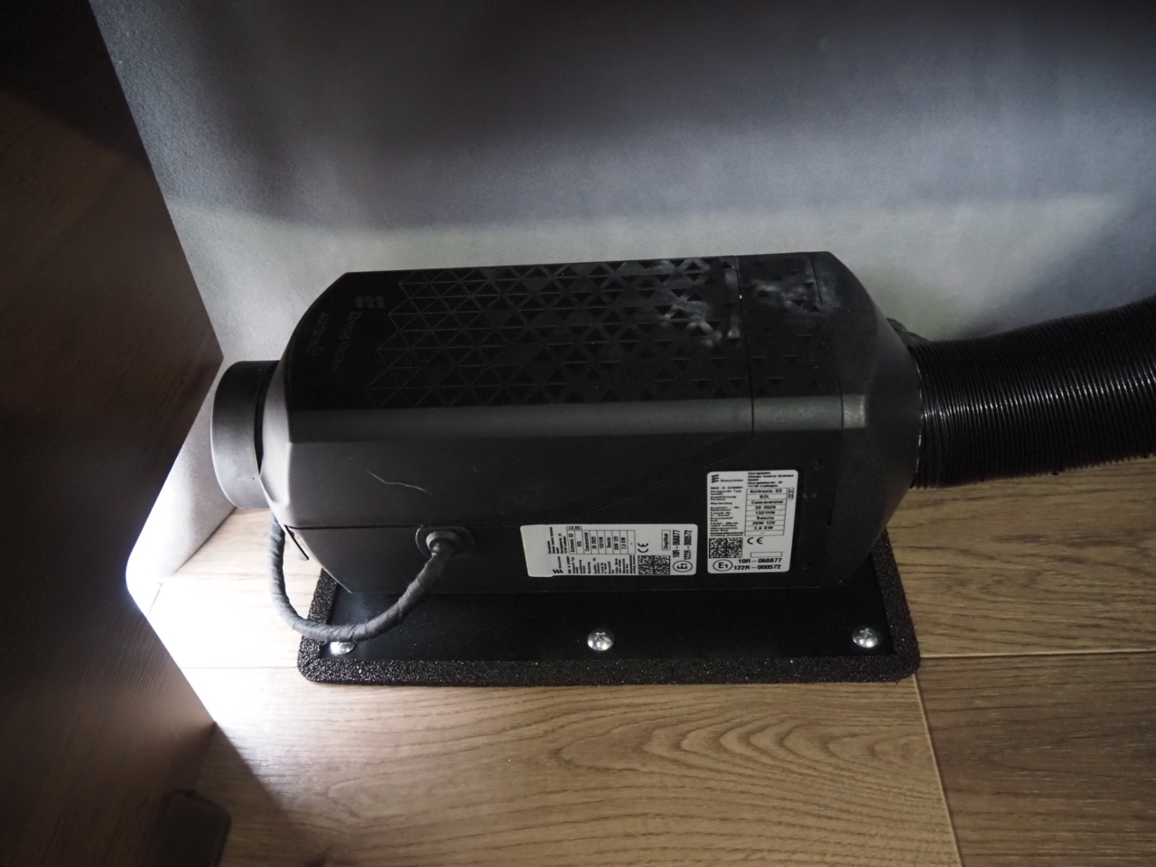 キャンピングカーバンコン