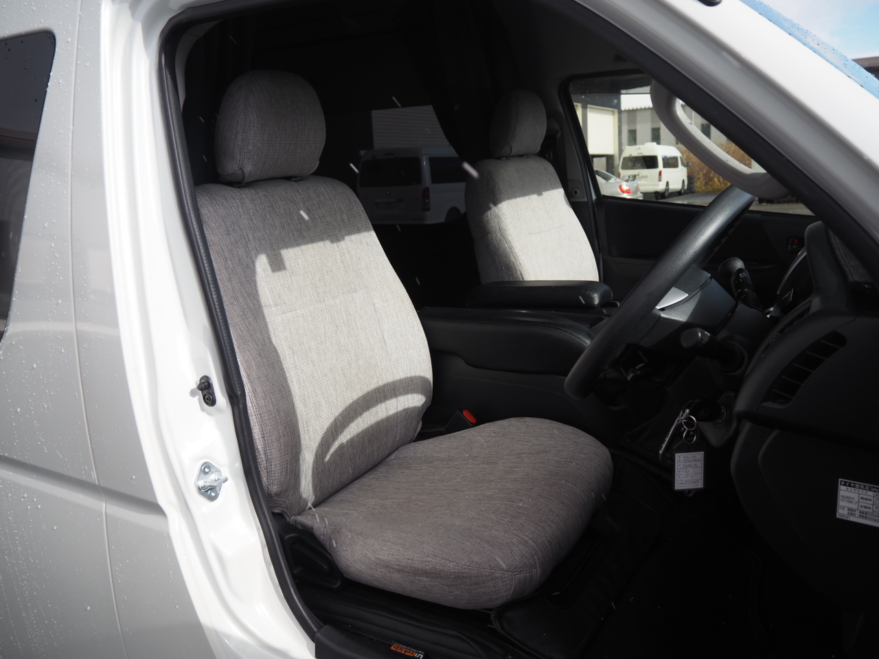 キャンピングカーバンコン