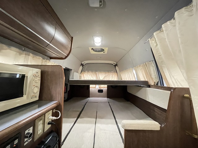 キャンピングカーバンコン