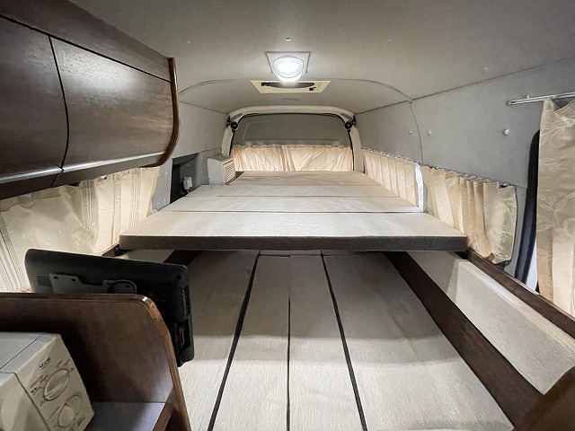 キャンピングカーバンコン