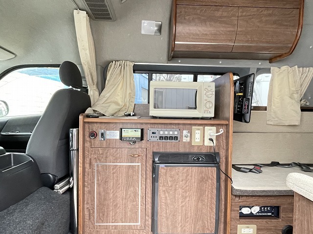 キャンピングカーバンコン