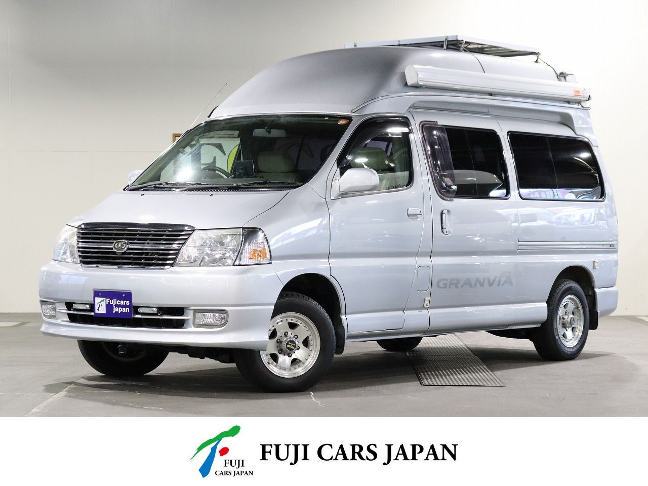 バンコン グランビア ノースライフ オリジナル 4WD　FF