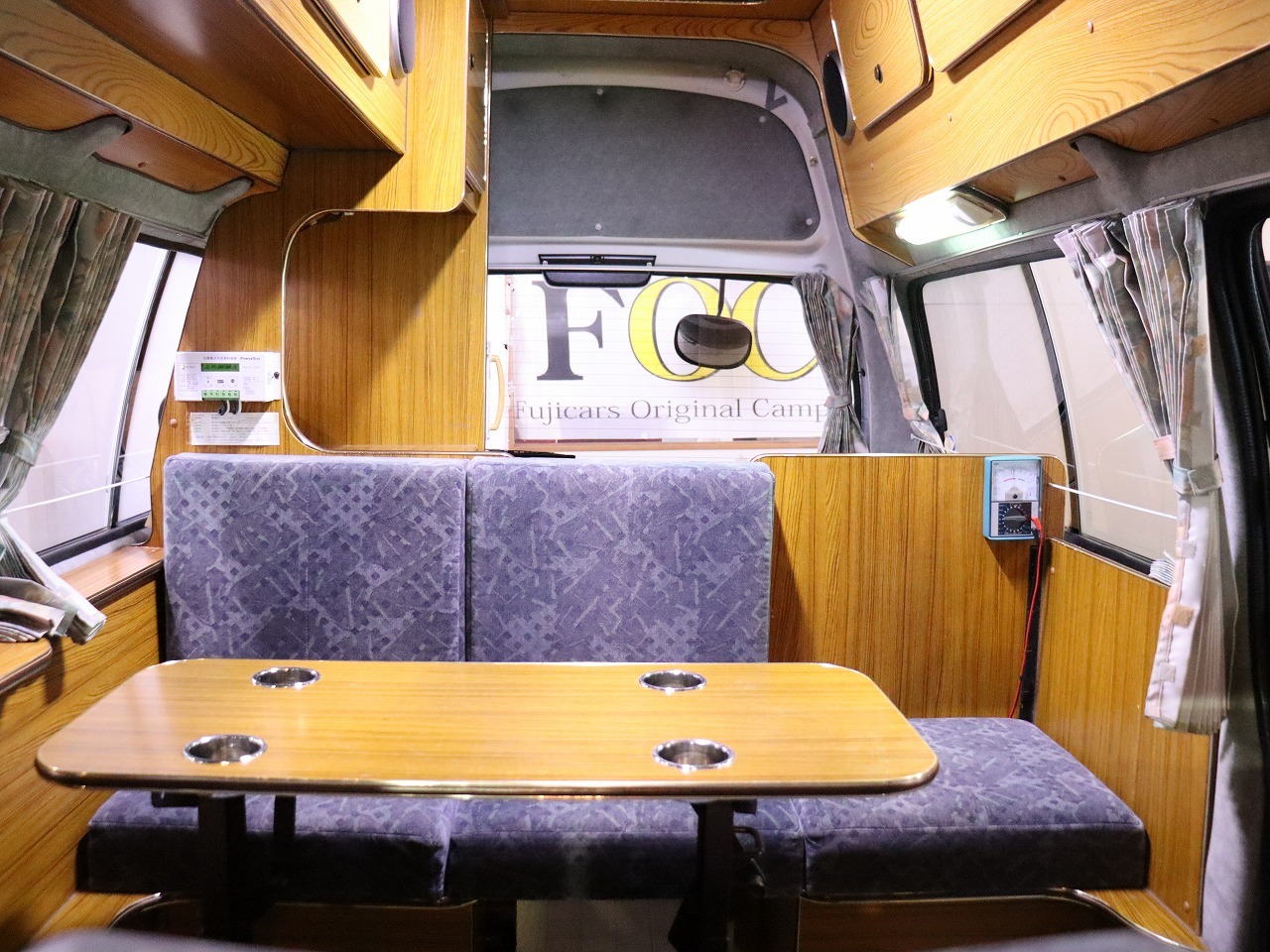 キャンピングカーバンコン