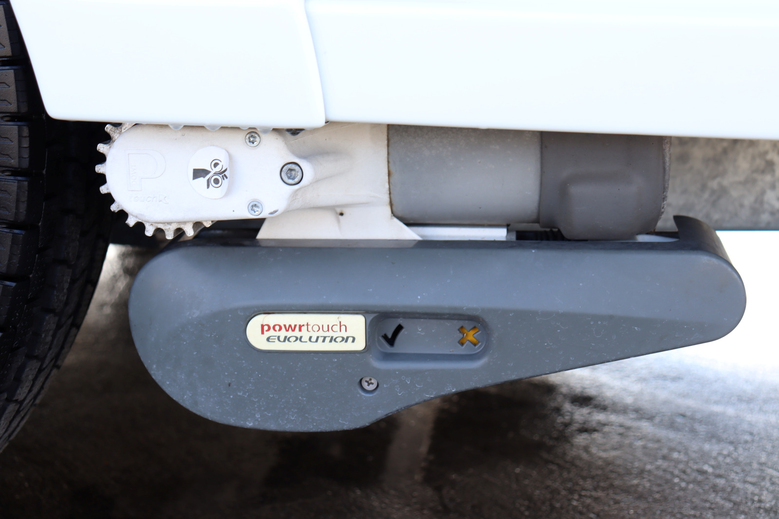 キャンピングカートレーラー