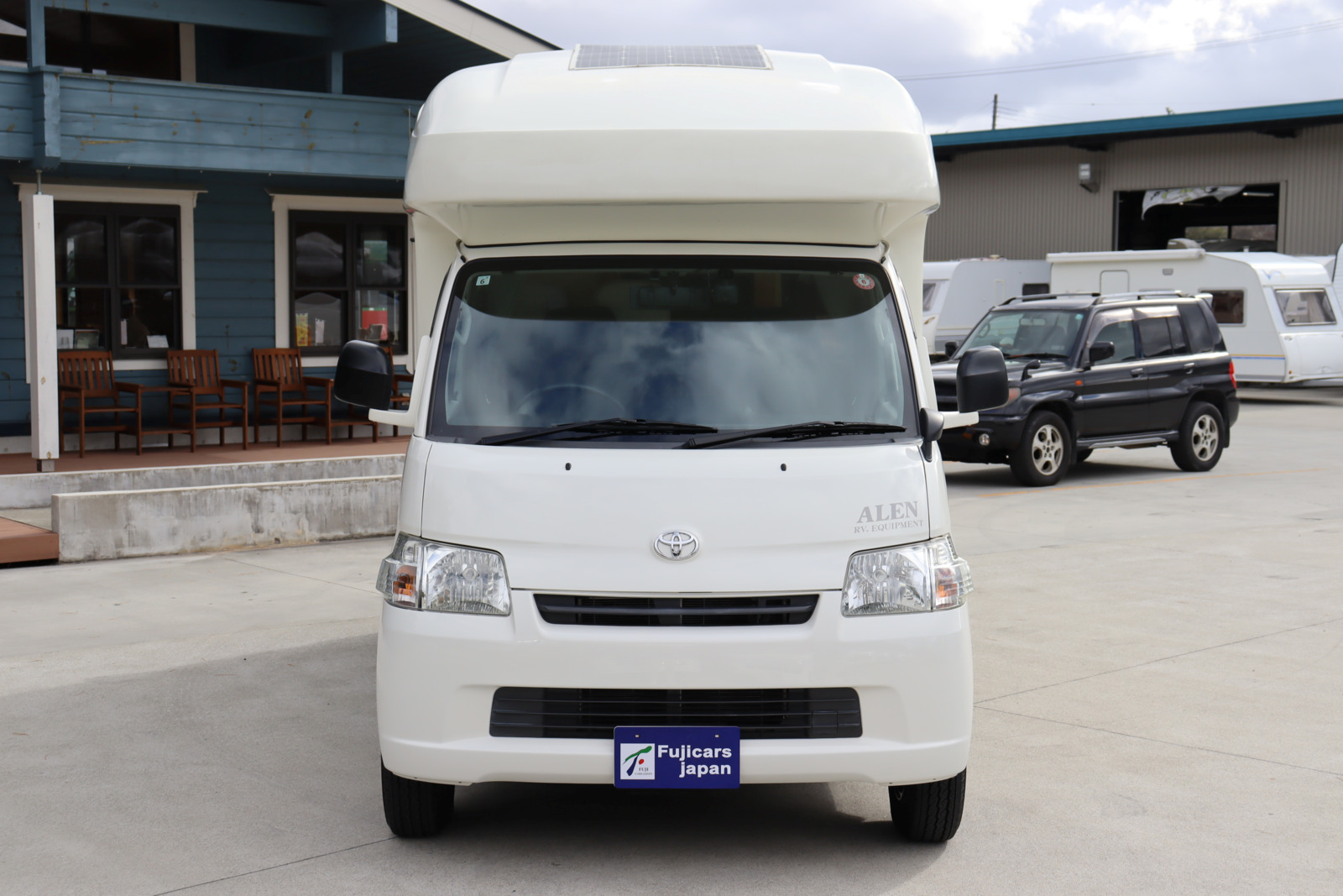 キャンピングカーキャブコン