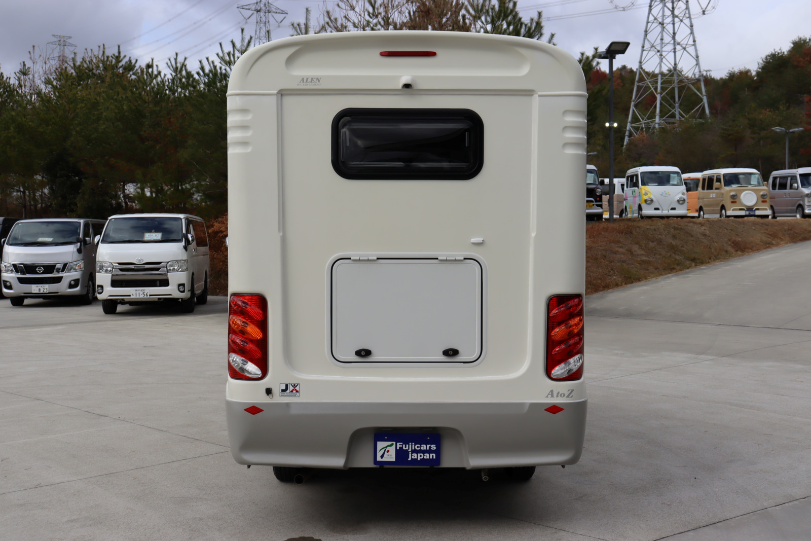 キャンピングカーキャブコン