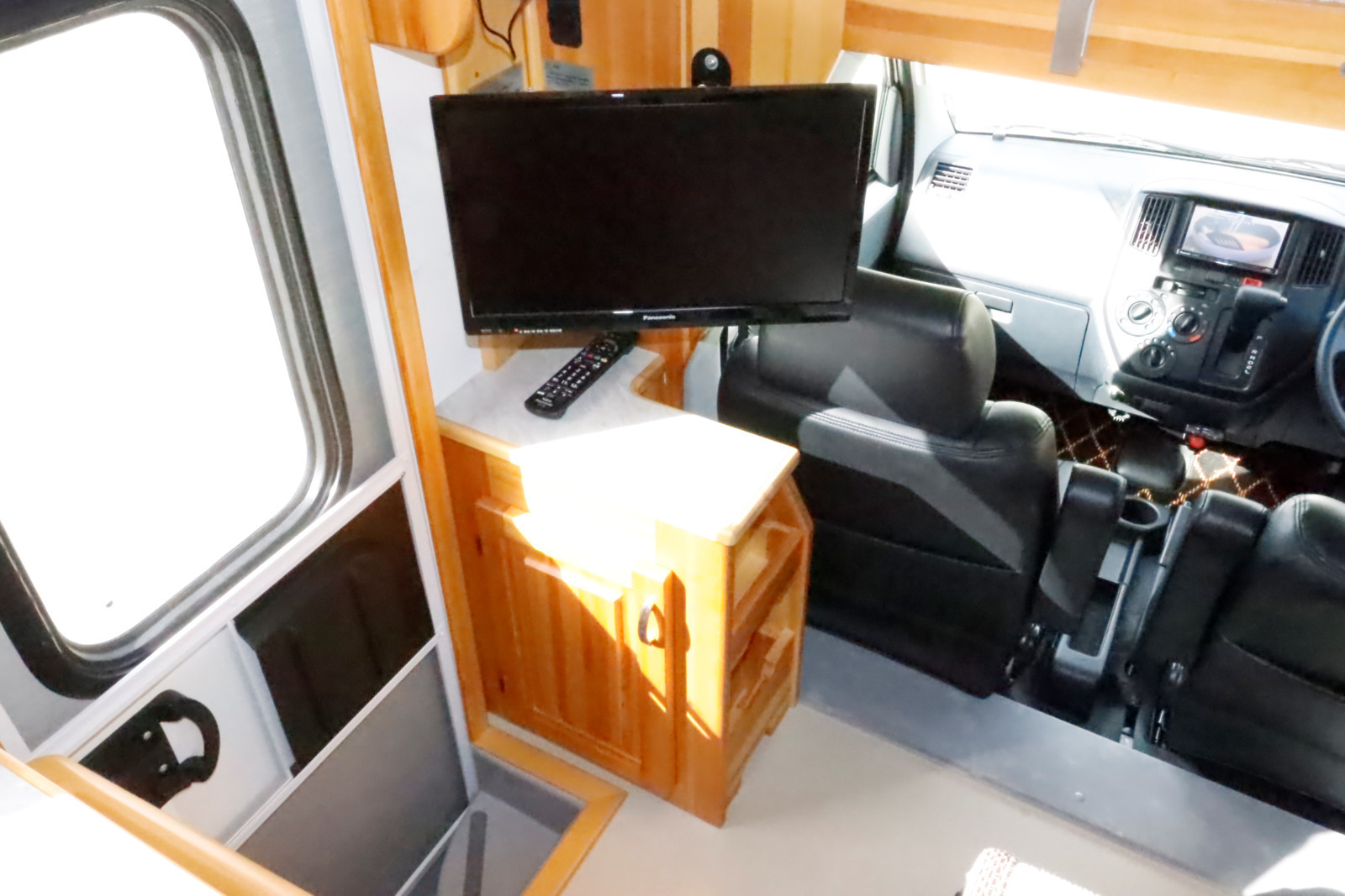 キャンピングカーキャブコン