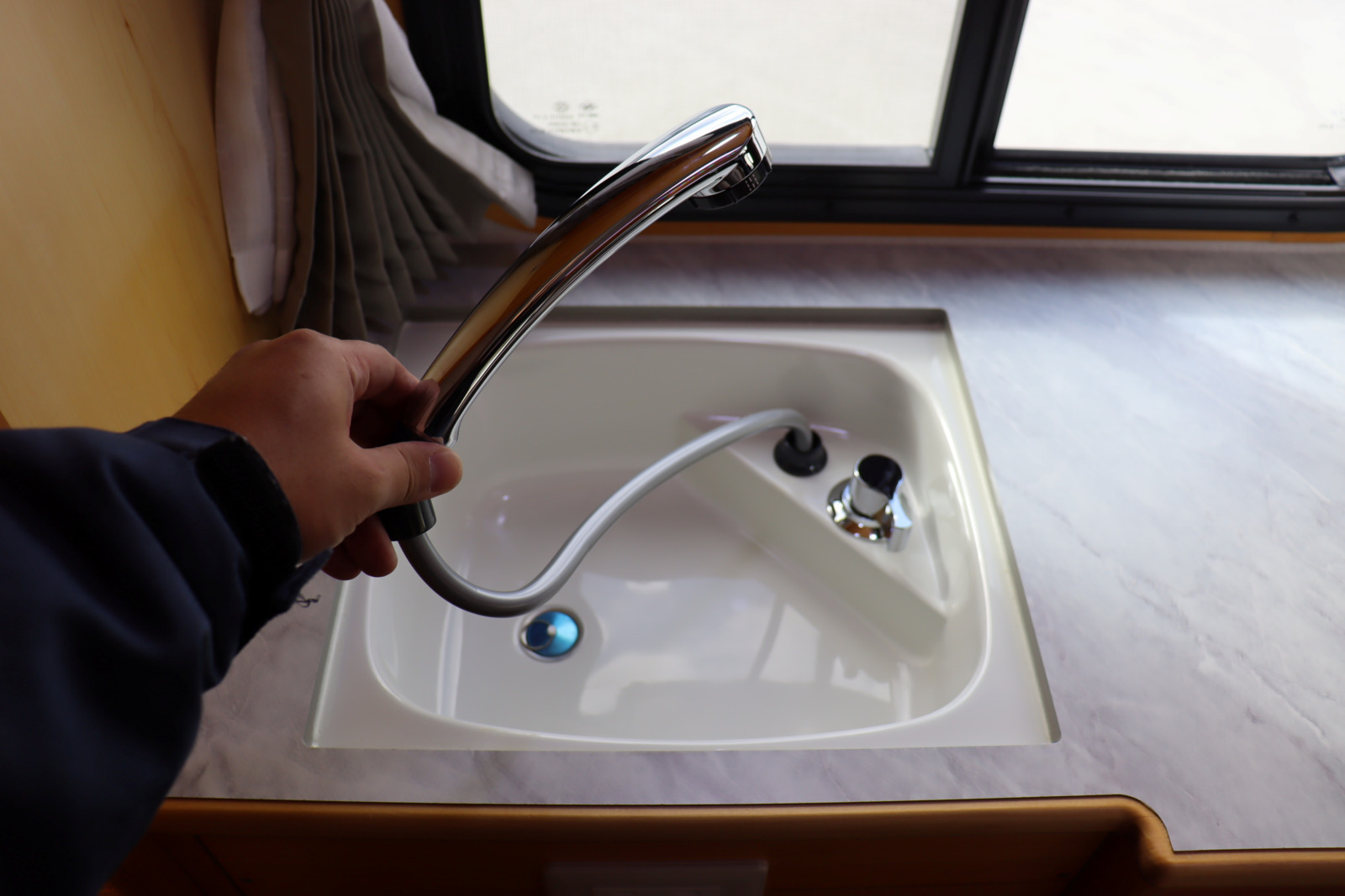 キャンピングカーキャブコン