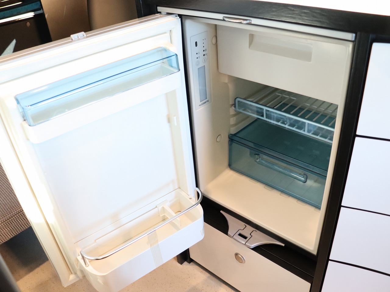 キャンピングカーバンコン