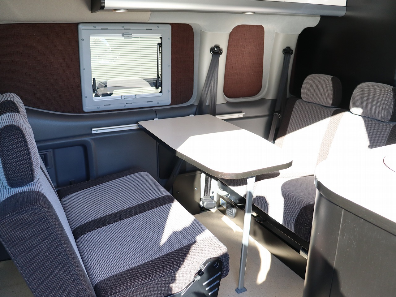 キャンピングカーバンコン